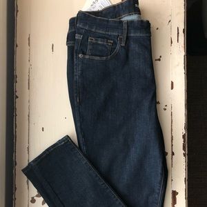 NEW WITH TAGS | Old Navy Sculpt-Tech Skinny Jeans